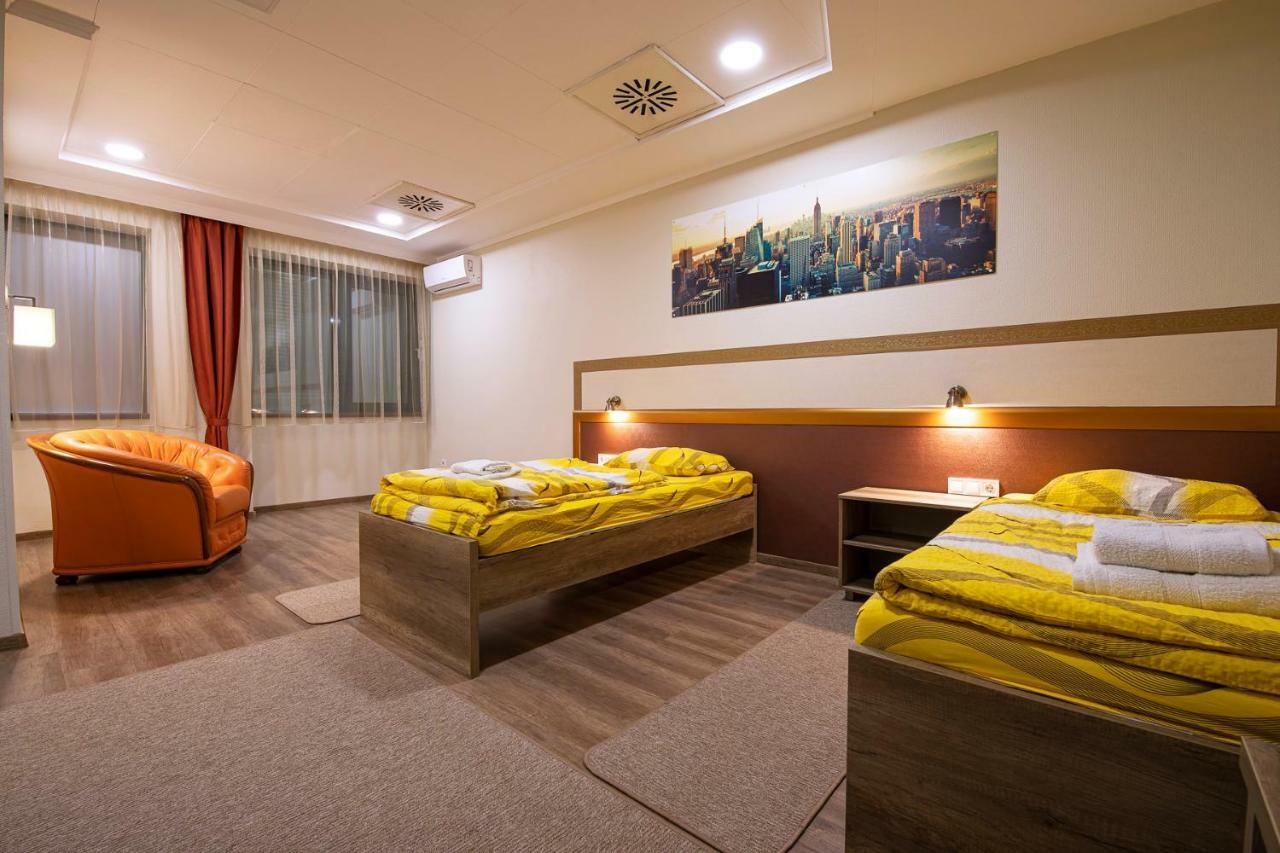 Napfény Panzió és Rendezvényház Kecskemét Exterior foto
