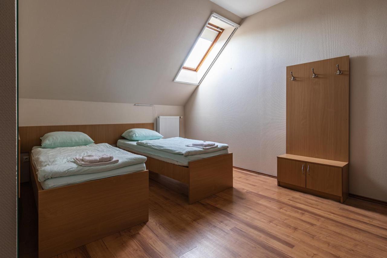 Napfény Panzió és Rendezvényház Kecskemét Exterior foto