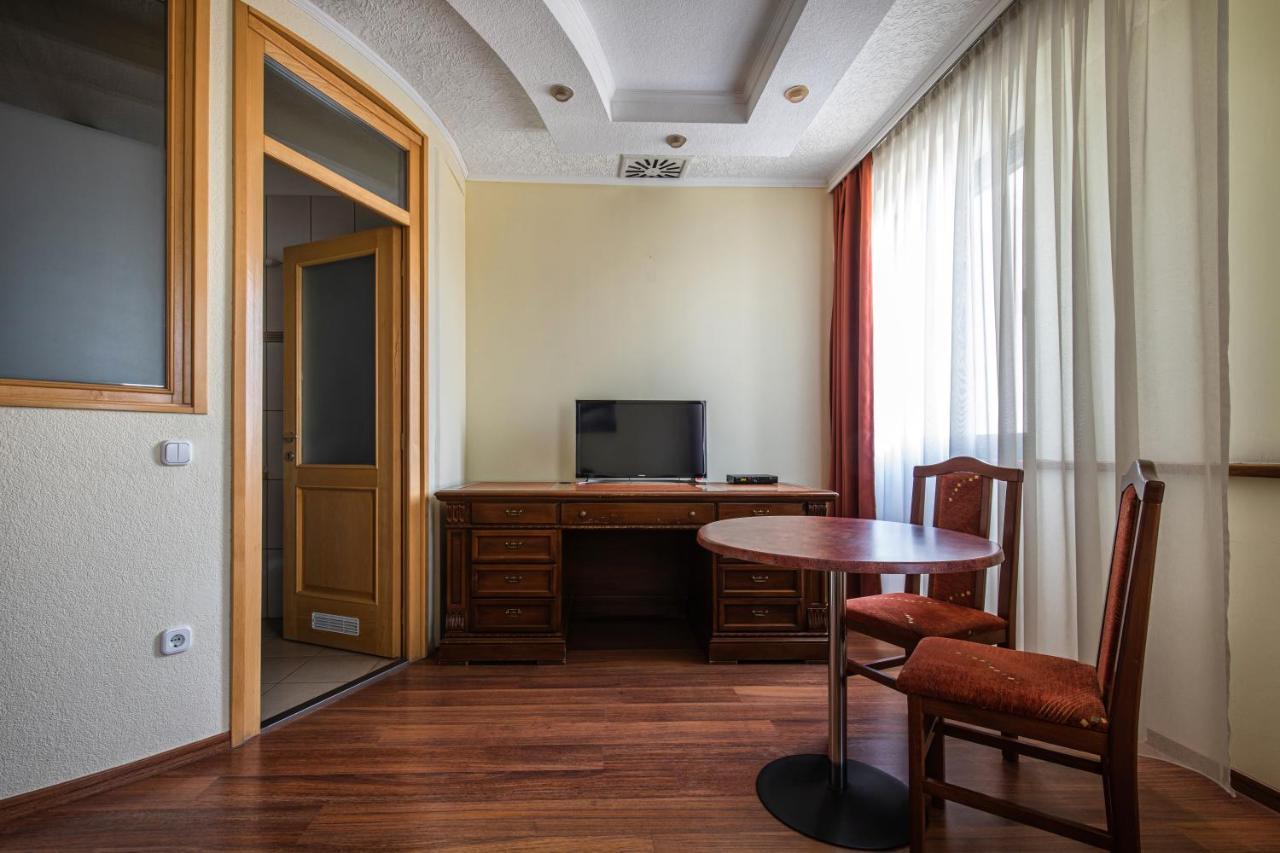Napfény Panzió és Rendezvényház Kecskemét Exterior foto